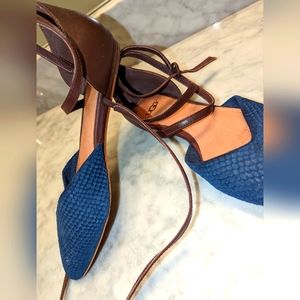 UGG Izabel strappy flat 7